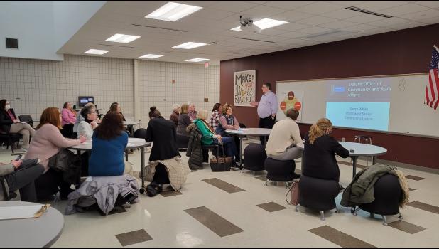 Many interested residents gathered in the elementary learning lab to learn more about the Indiana Main Street program from presenter Gerry White from OCRA.